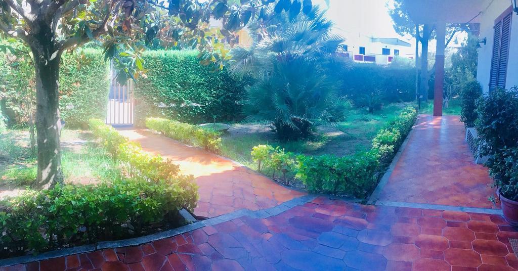 Casa Vacanza Villa Rita Mondragone Luaran gambar